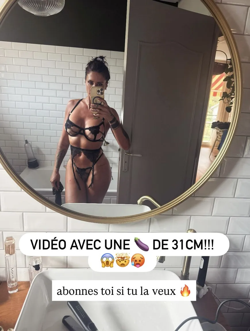 Agatheaupro nude leak — photo porn MYM de Agatheaupro nue