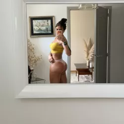 Agatheaupro nude — photo porn leak MYM