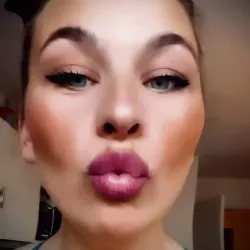 Vidéo de Aleeeeena_official