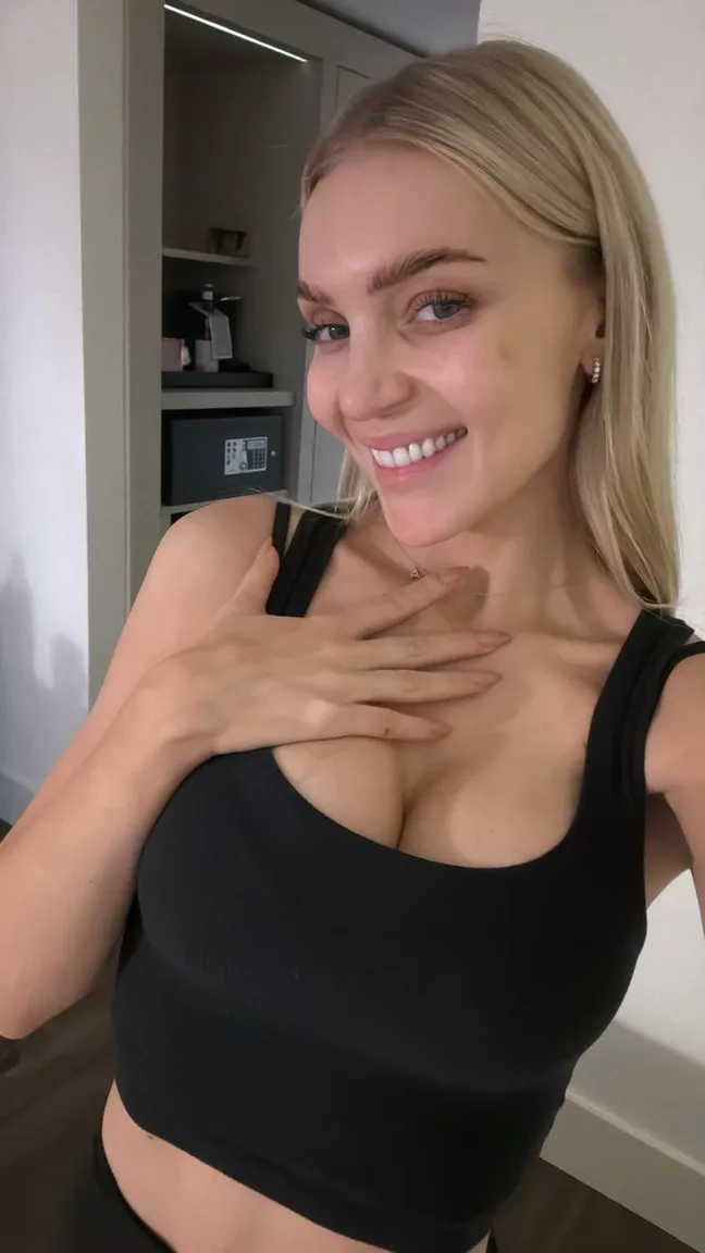 Alexisshv nude leak — photo porn MYM de Alexisshv nue