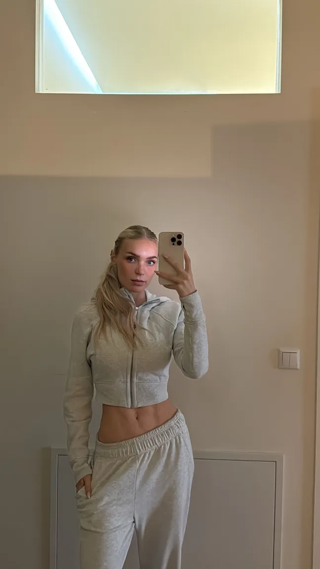 Alexisshv nude leak — photo porn MYM de Alexisshv nue