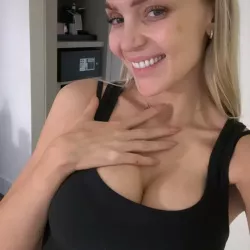 Alexisshv nude — photo porn leak MYM