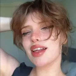 Alicefoxyslut nude — vidéo porn leak MYM