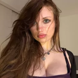 Alicefoxyslut nude — photo porn leak MYM