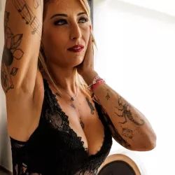 Alyajames nude — photo porn leak MYM