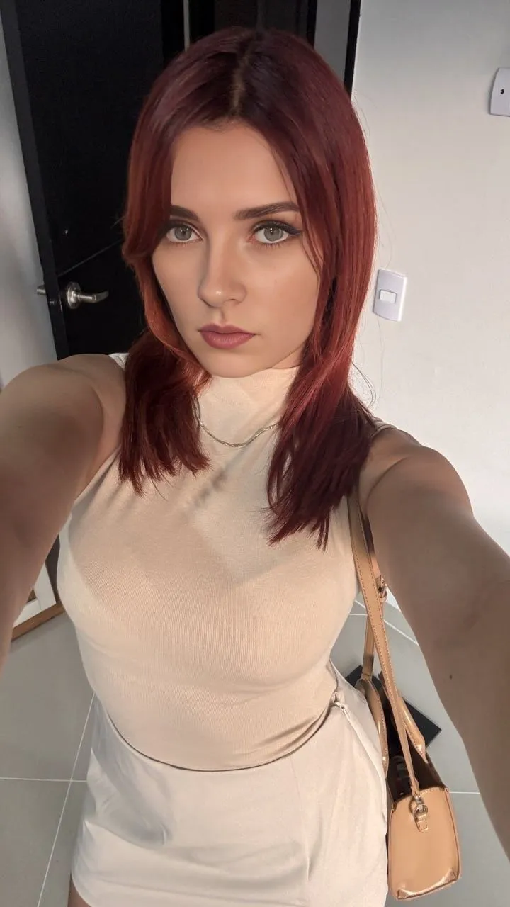 Ambrecharney nude leak — photo porn MYM de Ambrecharney nue