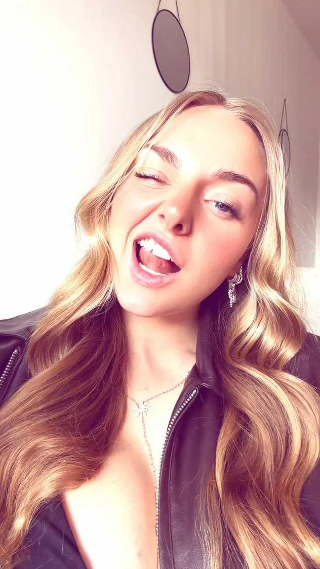 Annatomiix nude leak — photo porn MYM de Annatomiix nue