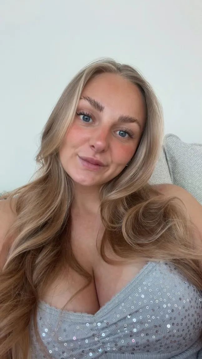 Annatomiix nude leak — photo porn MYM de Annatomiix nue