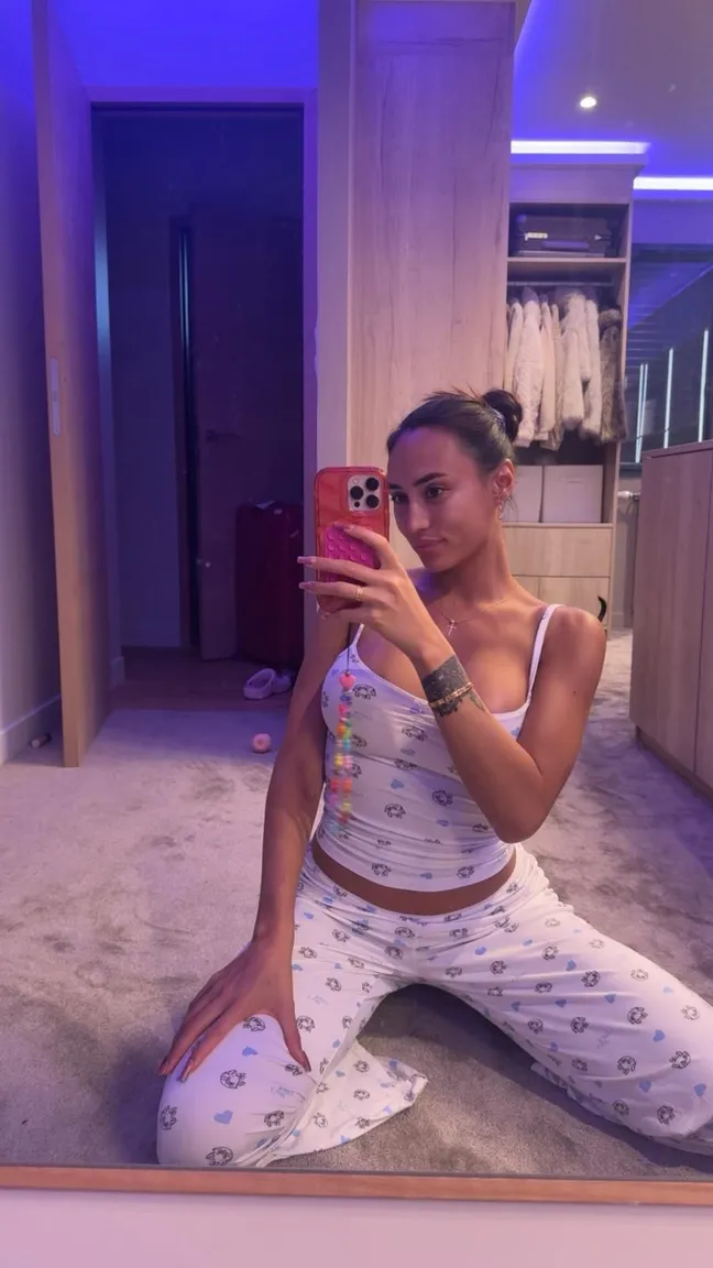 Astridnelsia nude leak — photo porn MYM de astridnelsia nue