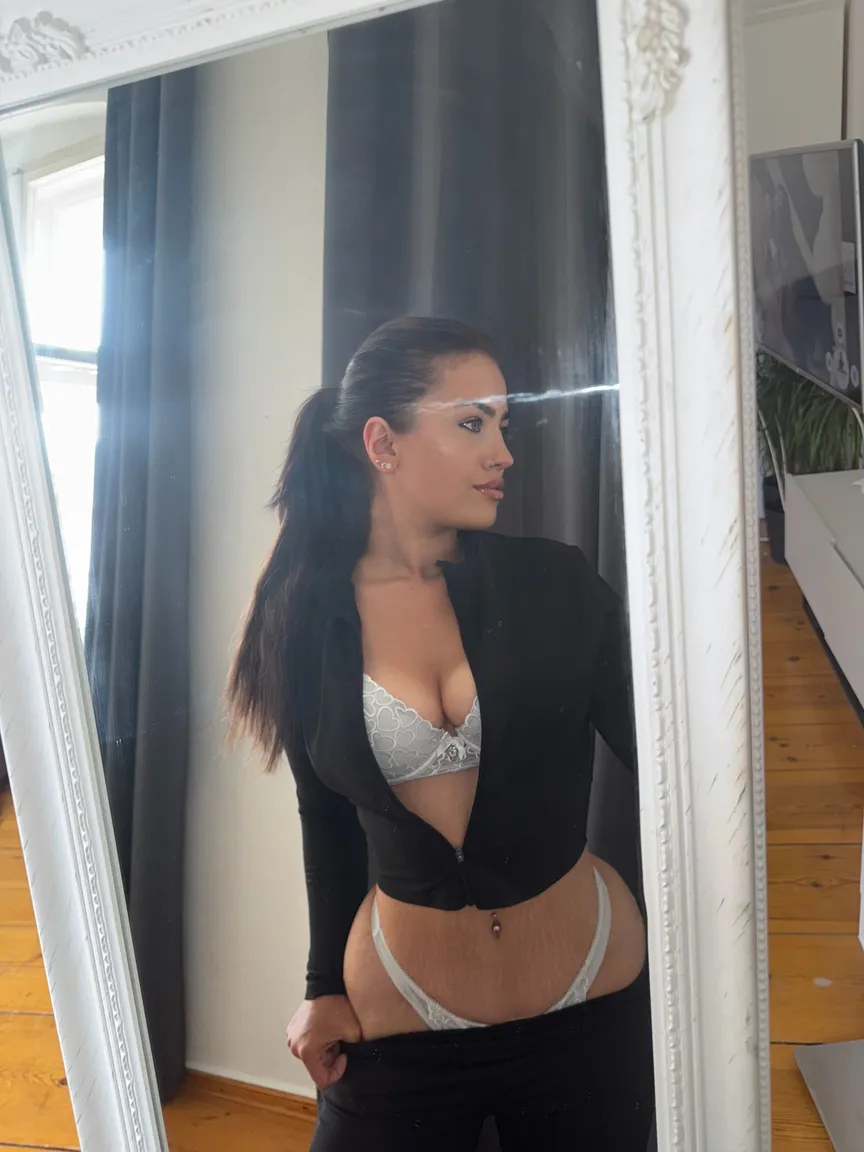 Babydilo nude leak — photo porn MYM de Babydilo nue