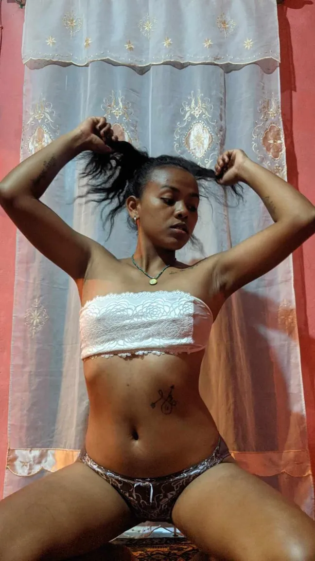 Bella_miller52 nude leak — photo porn MYM de Bella_miller52 nue