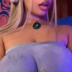 Beurettine nude — vidéo porn leak MYM