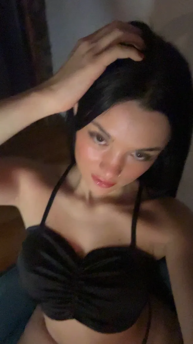 Camille_leroy nude leak — vidéo porn MYM de Camille_leroy nue