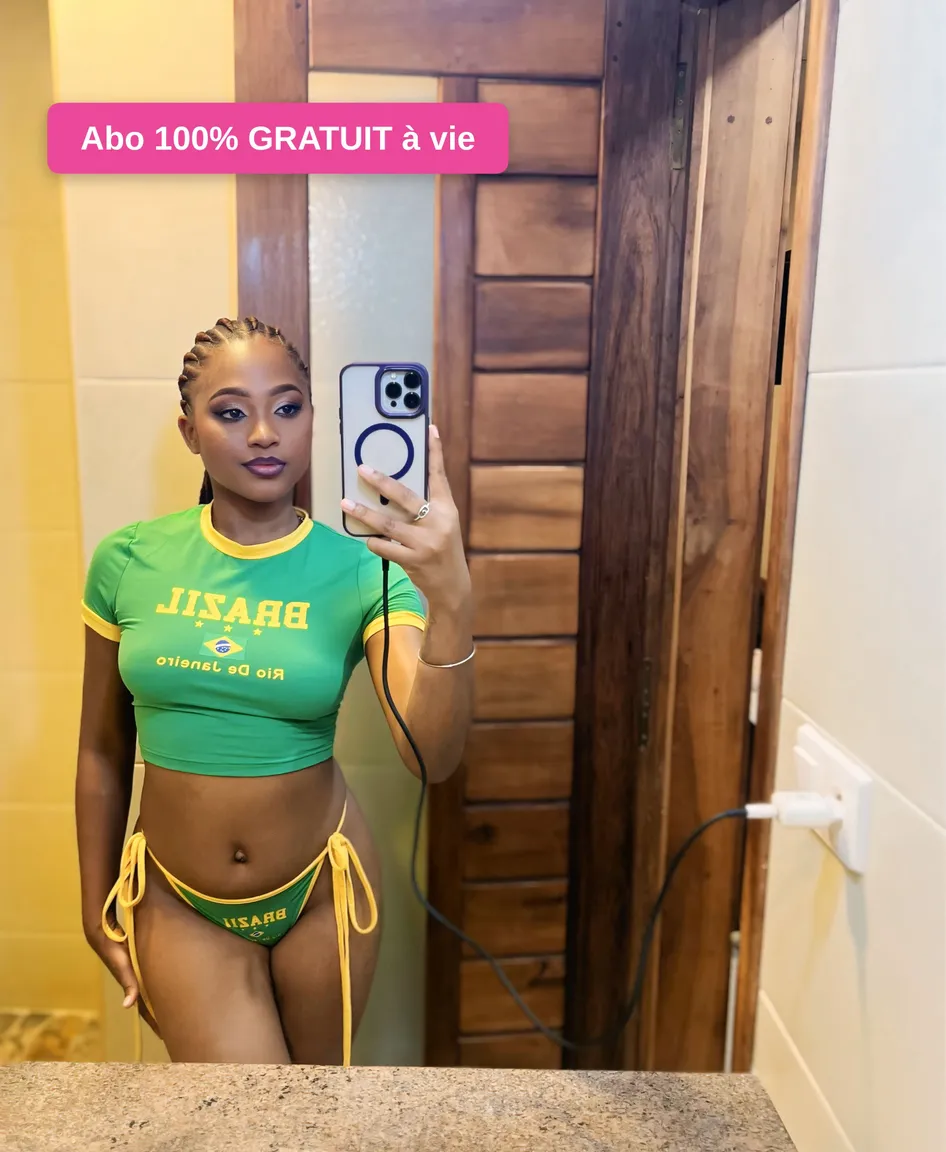 Chloe_usca nude leak — photo porn MYM de Chloe_usca nue