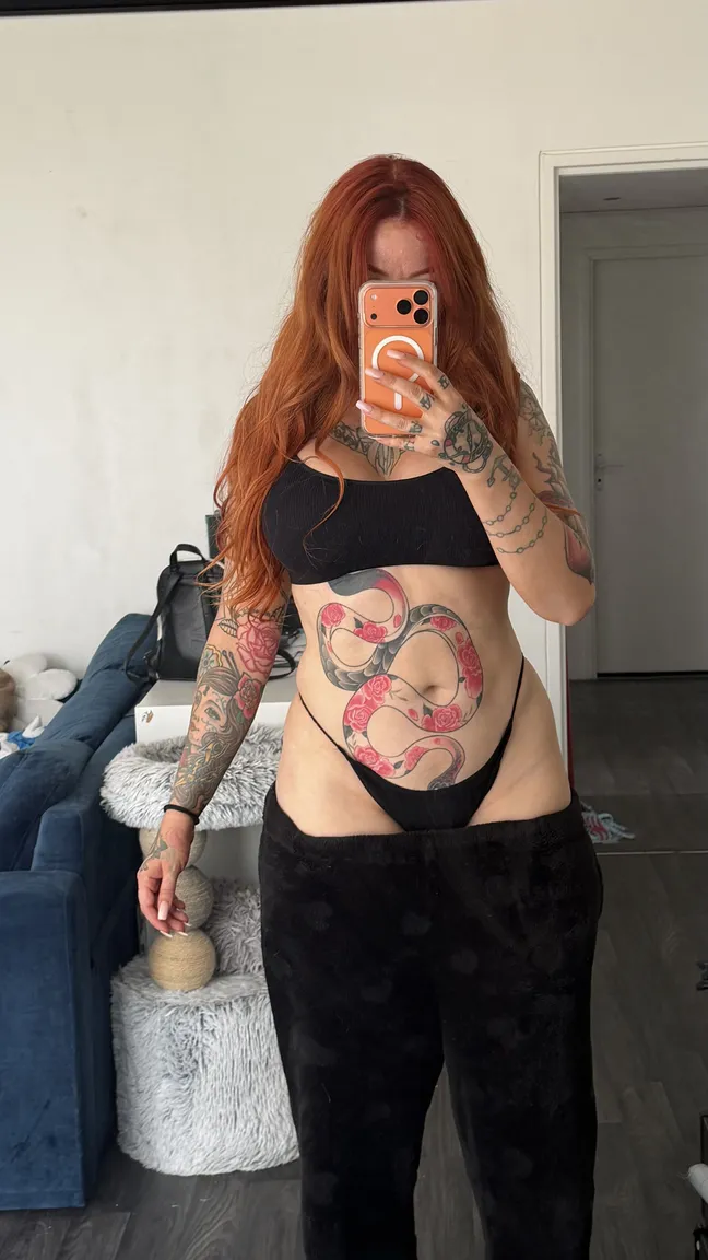 Chloeclanie nude leak — photo porn MYM de Chloeclanie nue