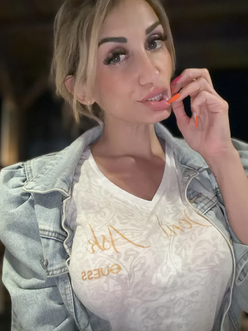 Chloesanchez nude leak — photo porn MYM de Chloesanchez nue