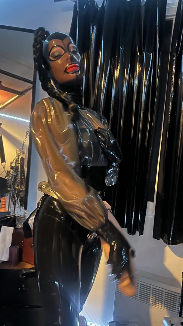 Dark_trouple_bdsm nude leak — photo porn MYM de Dark_trouple_bdsm nue