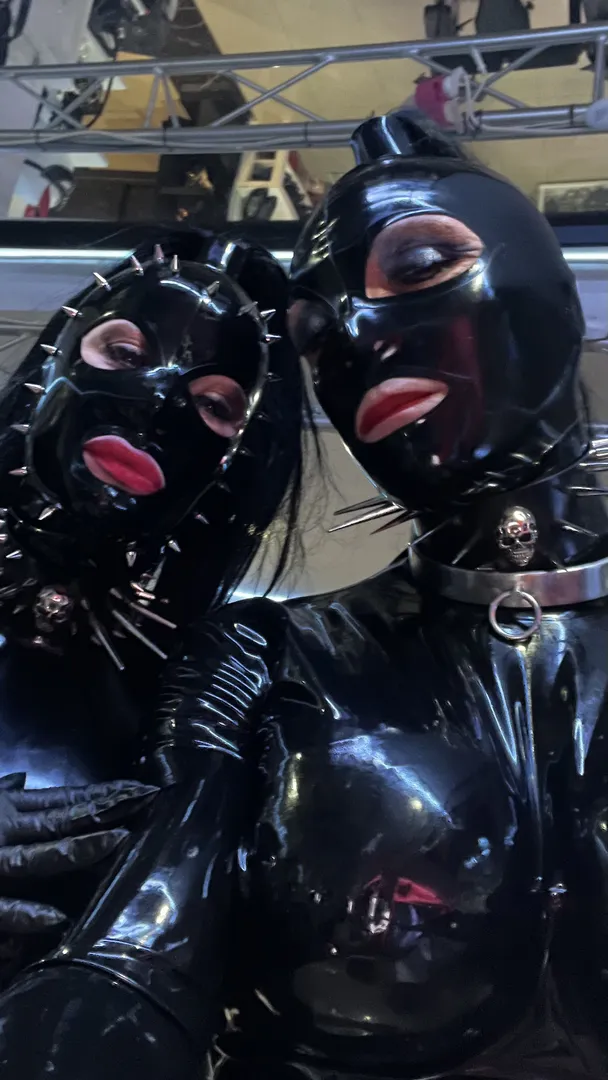 Dark_trouple_bdsm nude leak — photo porn MYM de Dark_trouple_bdsm nue