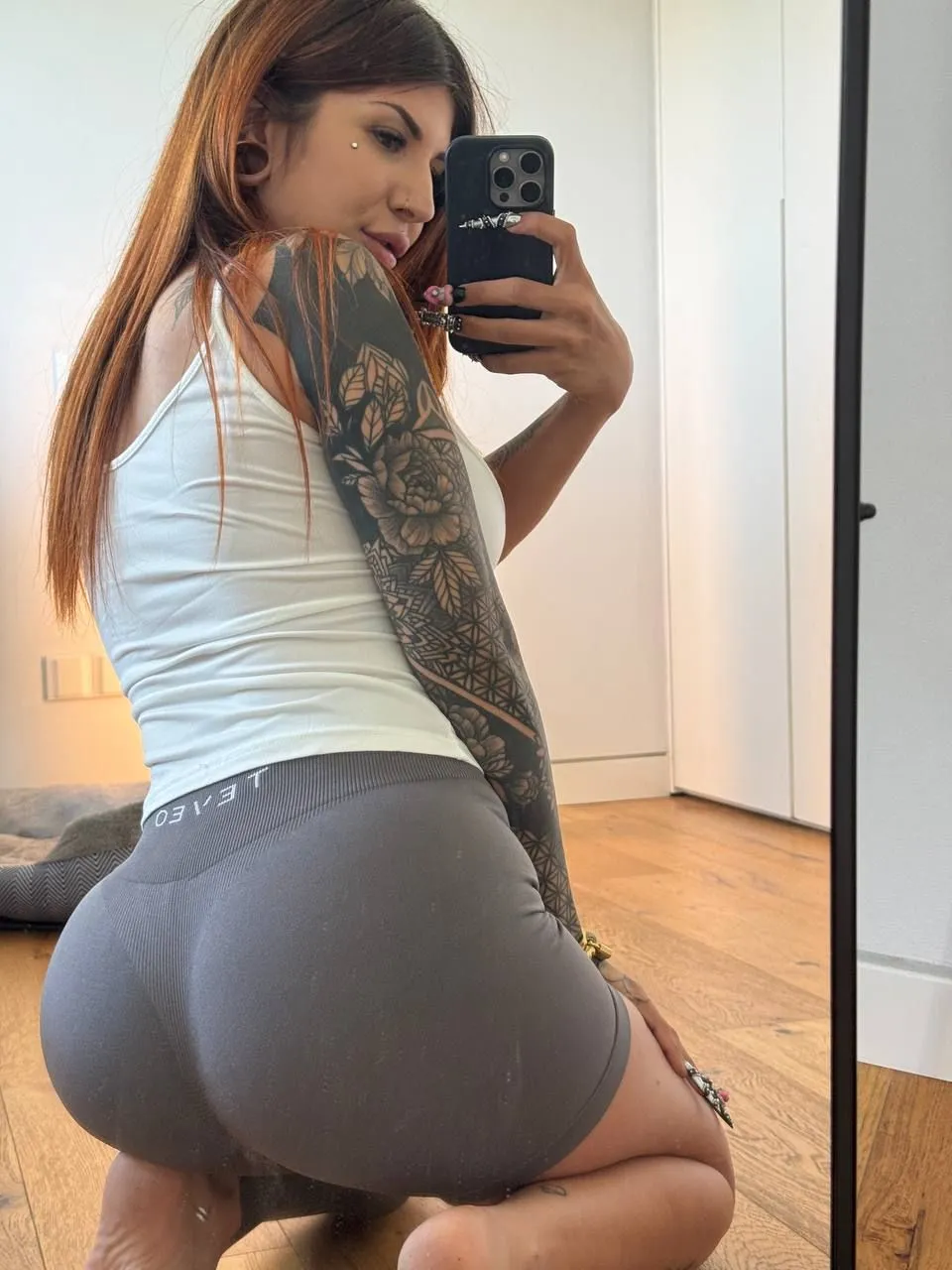 Dieschneckee nude leak — photo porn MYM de Dieschneckee nue