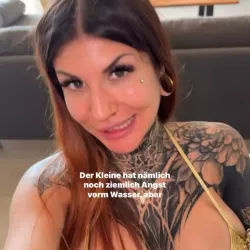 Dieschneckee nude — vidéo porn leak MYM