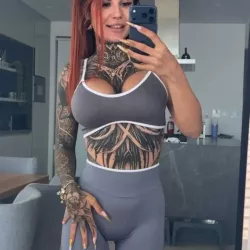 Dieschneckee nude — vidéo porn leak MYM