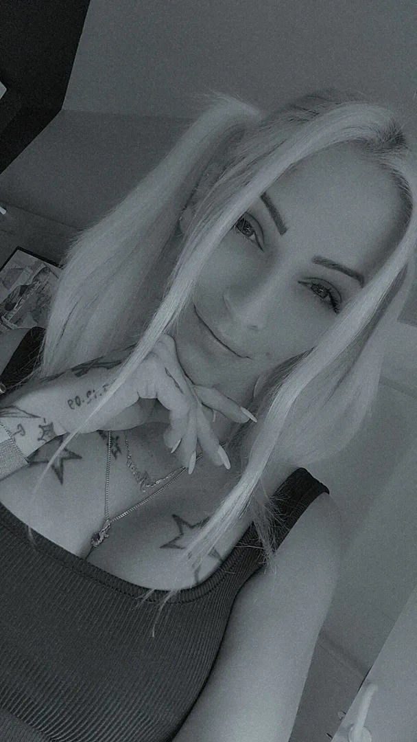 Photo de Divinekreine - MYM