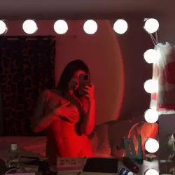 Vidéo similaire de Emilienefnaf