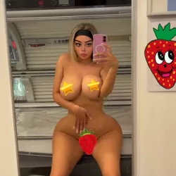 Emmafr nude — vidéo porn leak MYM