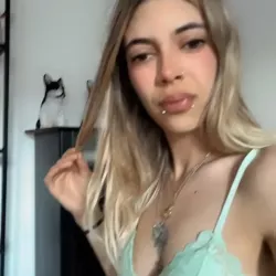 Evechipie23 nude — vidéo porn leak MYM