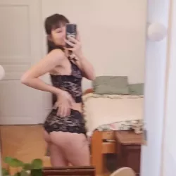 Fleurdambroisie nude — vidéo porn leak MYM