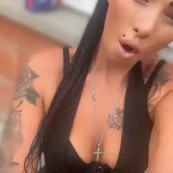Glamour24 nude — vidéo porn leak MYM