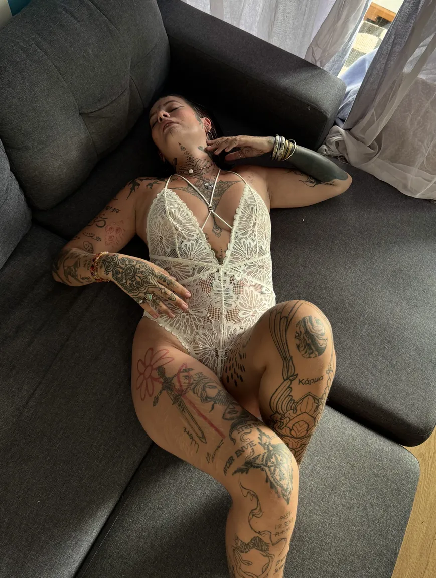 Goddesslouve nude leak — photo porn MYM de Goddesslouve nue