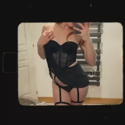 Hirondelleenjoy nude — vidéo porn leak MYM