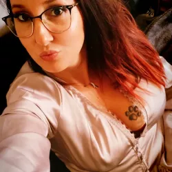 Isa-milf nude — photo porn leak MYM