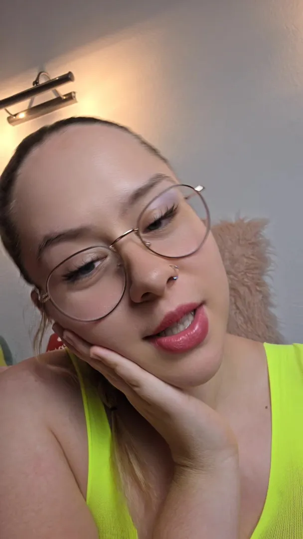 Its_me_melii nude leak — photo porn MYM de Its_me_melii nue