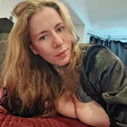 Julia-x nude — photo porn leak MYM