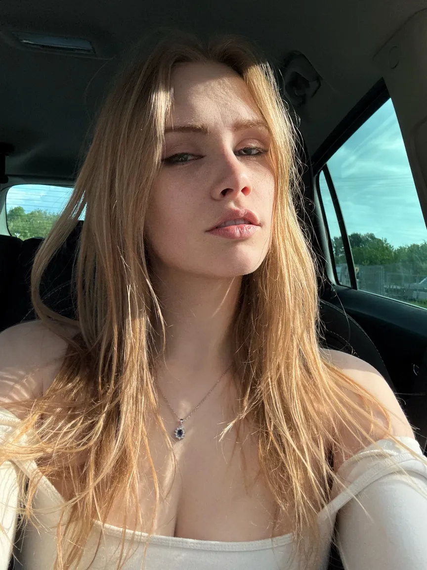 Juliaa420 nude leak — photo porn MYM de Juliaa420 nue