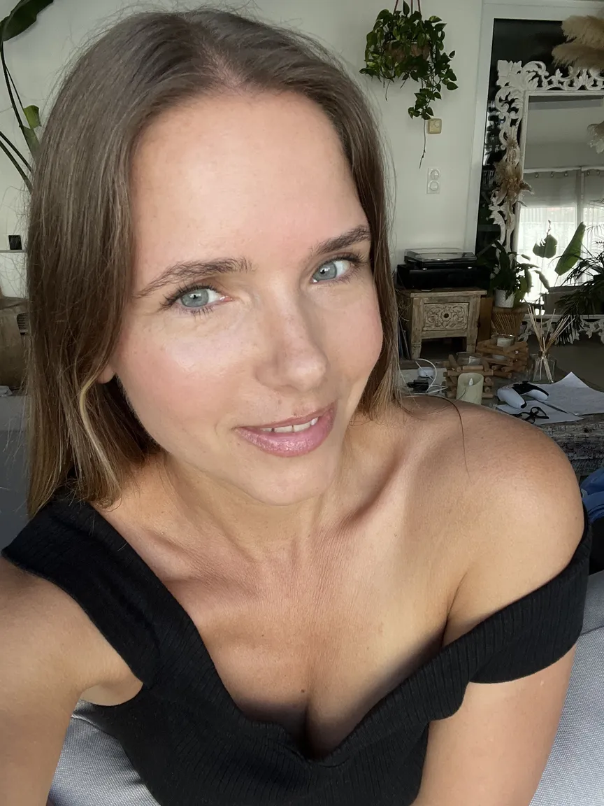 Julie77 nude leak — photo porn MYM de Julie77 nue