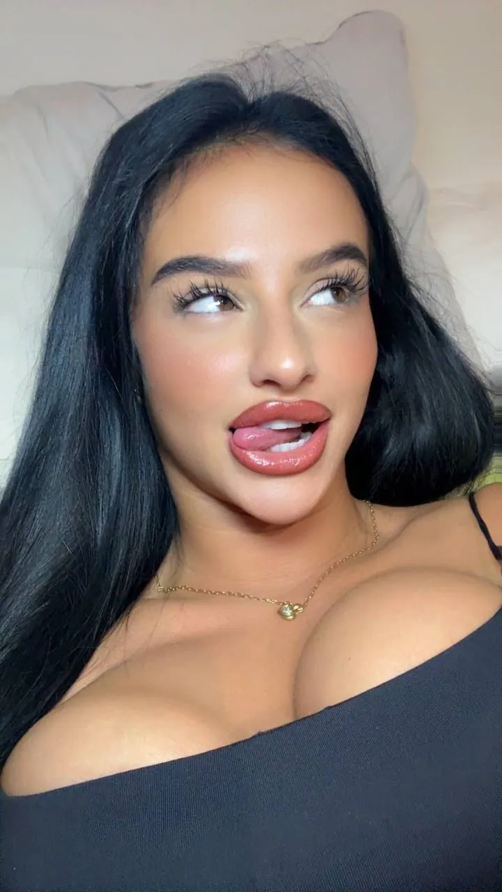 Juliebacha nude leak — photo porn MYM de Juliebacha nue
