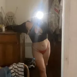 Juliettethh nude — vidéo porn leak MYM