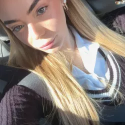 Kikimorand_502 nude — vidéo porn leak MYM