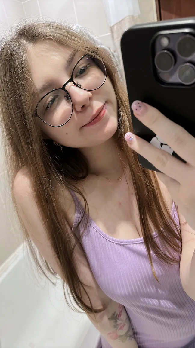 Lapetitecamille nude leak — photo porn MYM de Lapetitecamille nue