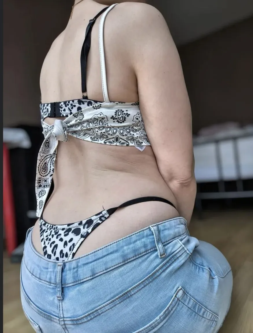 Lapetitecoquine5000 nude leak — photo porn MYM de Lapetitecoquine5000 nue
