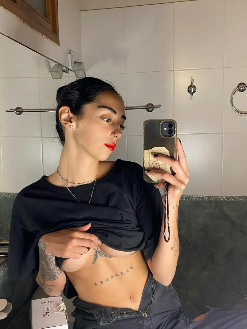 Lapetitepili nude leak — photo porn MYM de Lapetitepili nue