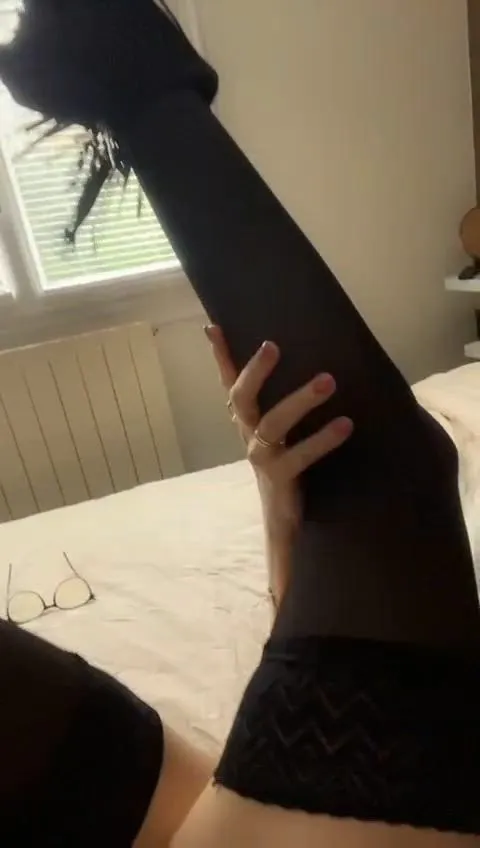 Photo de Laura_milf_nude_sexy - MYM