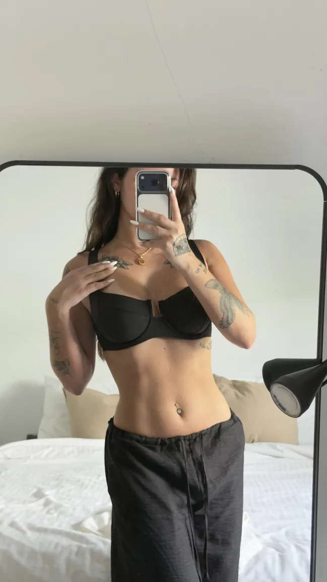 Lauraarsi nude leak — photo porn MYM de Lauraarsi nue