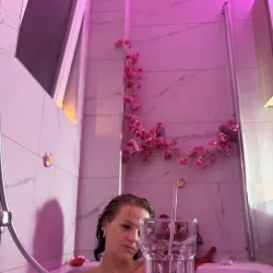 Leafclover nude — photo porn leak MYM