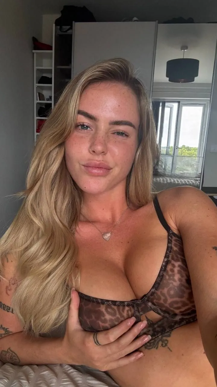 Lenajns nude leak — photo porn MYM de Lenajns nue