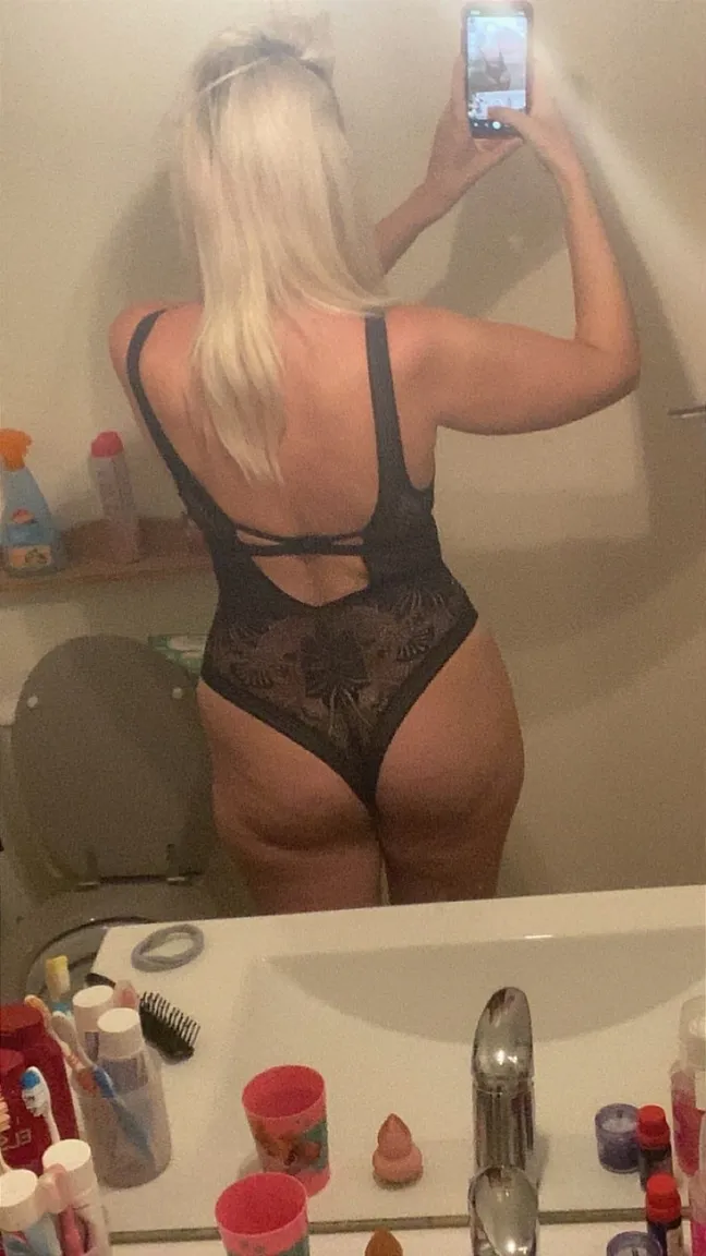 Lili44 nude leak — photo porn MYM de Lili44 nue