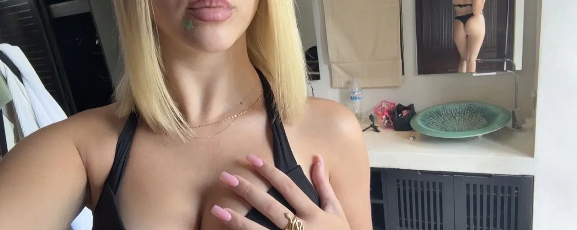 Bannière du profil de Lilou_xo